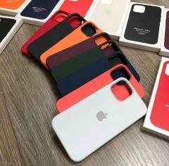 iPhone MagSafe Özellikli Silicon Kılıf - Turuncu