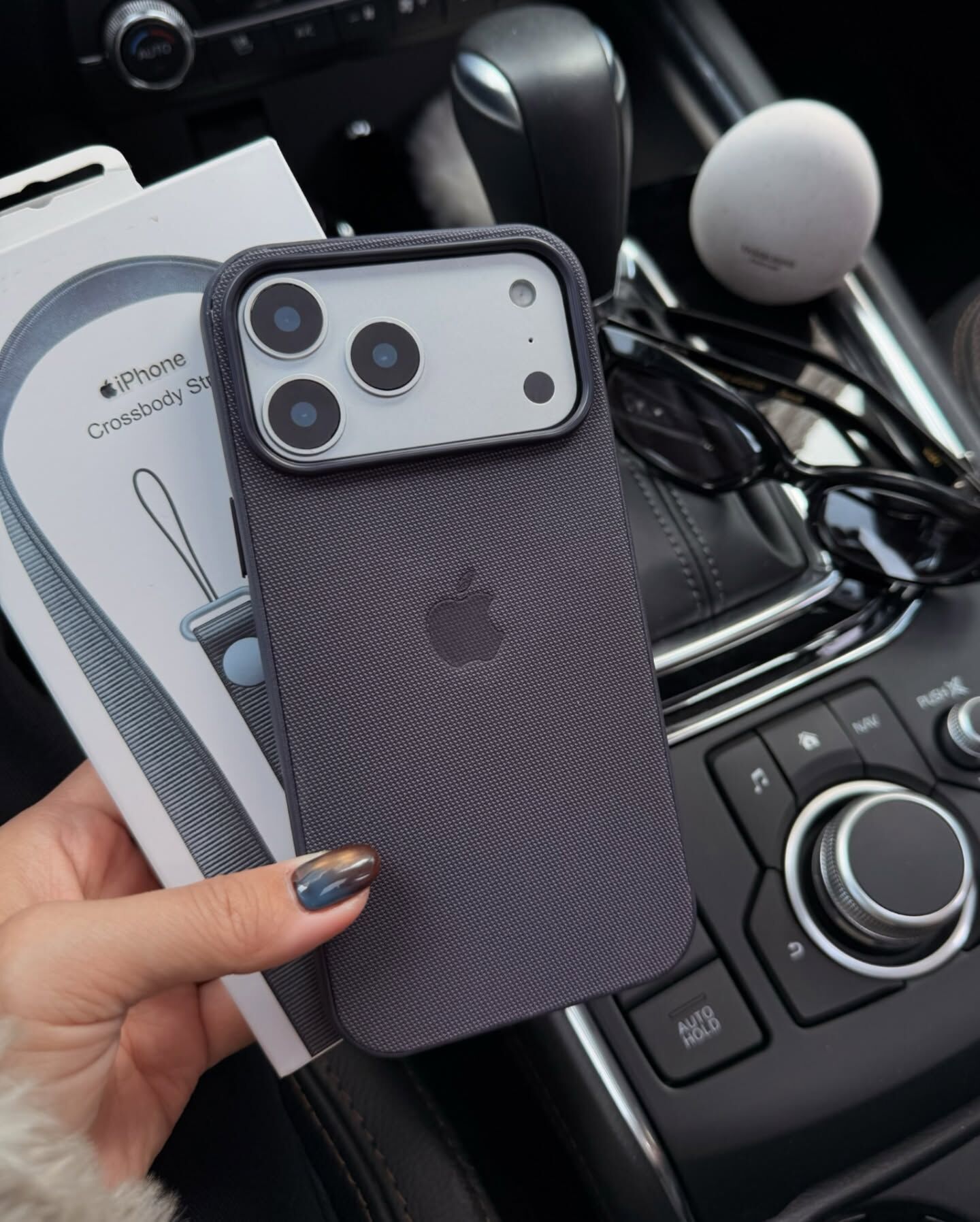 iPhone TechWoven Dokuma Kılıf - Mor