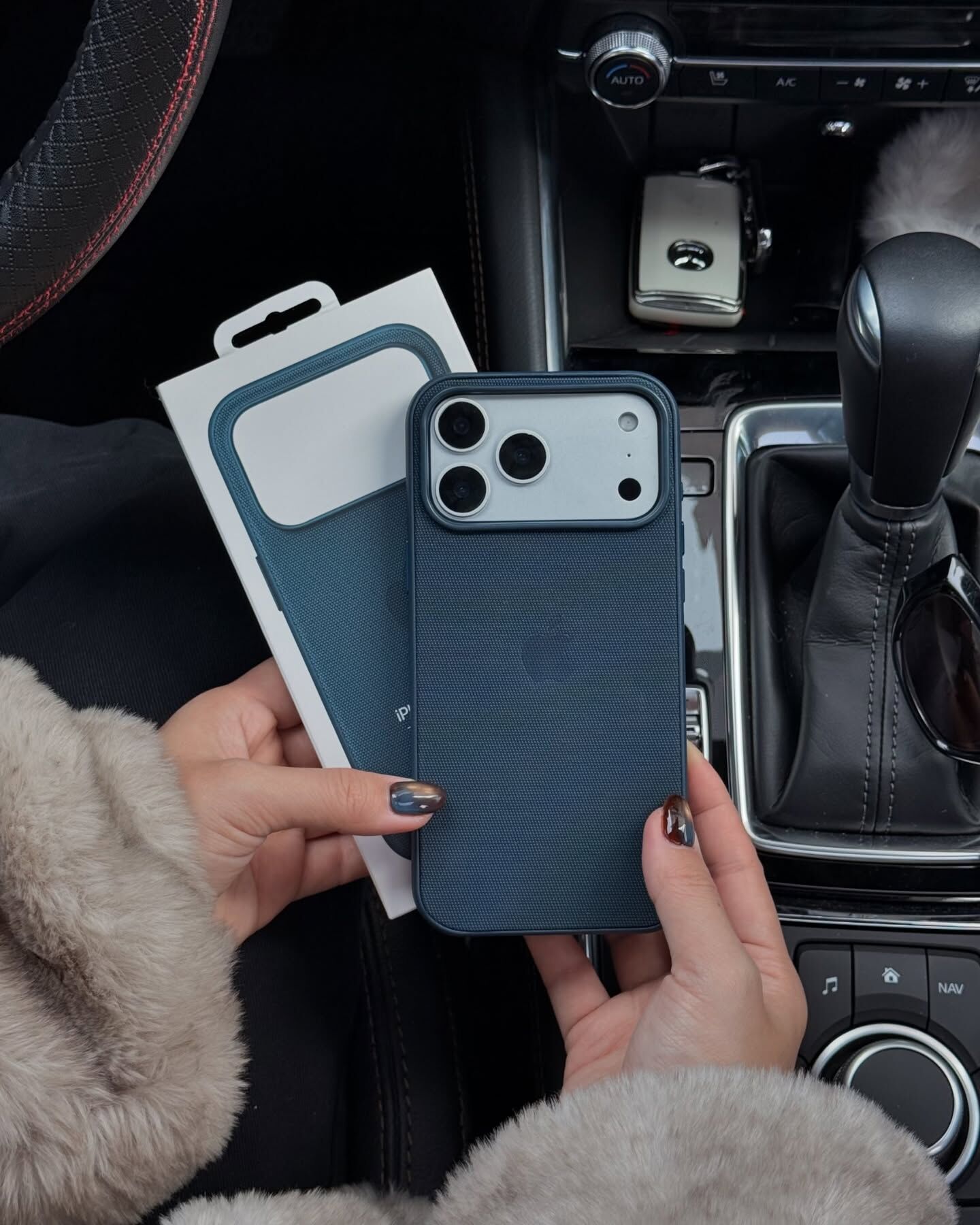 iPhone TechWoven Dokuma Kılıf - Mavi