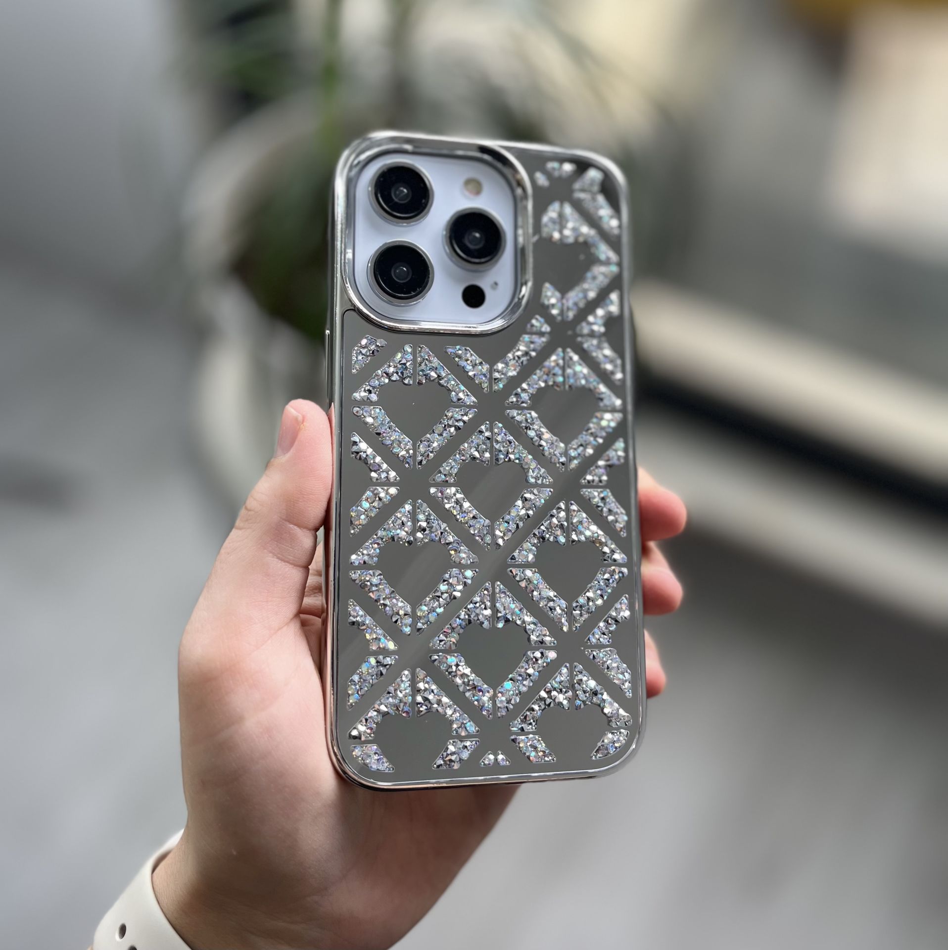 Aynalı Taşlı Silicon Kılıf - Gümüş