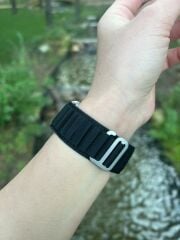 Apple Watch Alpine Loop Kordon - Siyah