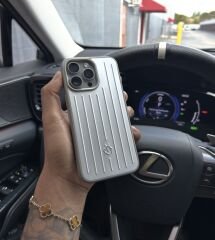 iPhone Rımowa Silicon Kılıf - Gümüş
