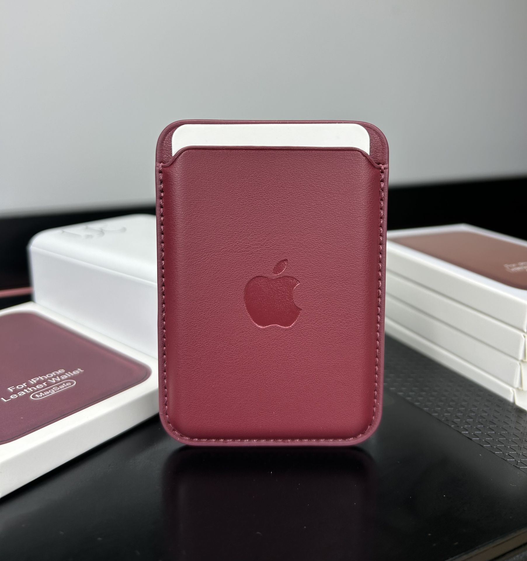 Apple MagSafe Özellikli Deri Cüzdan - Bordo