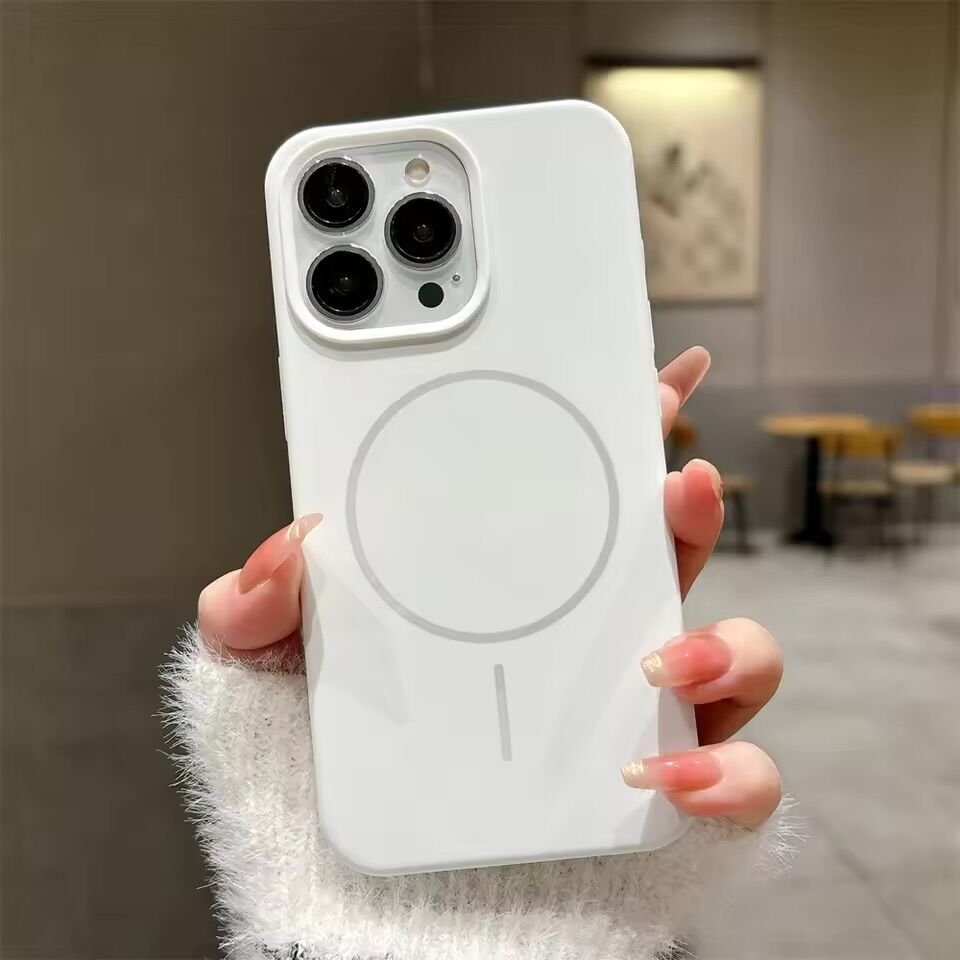 iPhone Slim MagSafe Silicon Kılıf - Beyaz