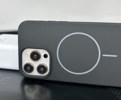 iPhone Slim MagSafe Silicon Kılıf - Siyah