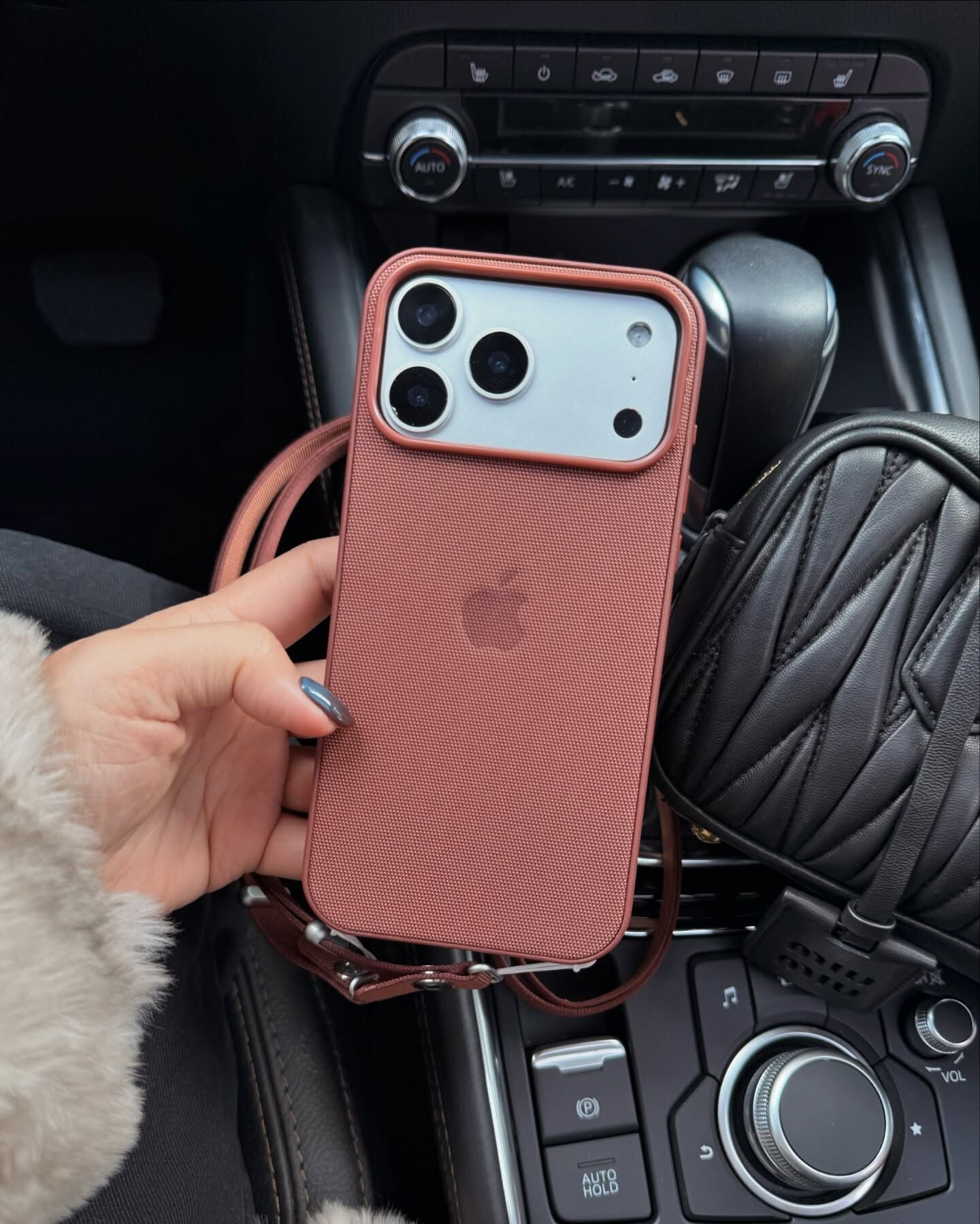 iPhone TechWoven Dokuma MagSafe Kılıf - Sienna
