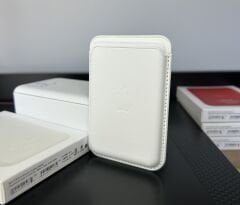Apple MagSafe Özellikli Deri Cüzdan - Beyaz
