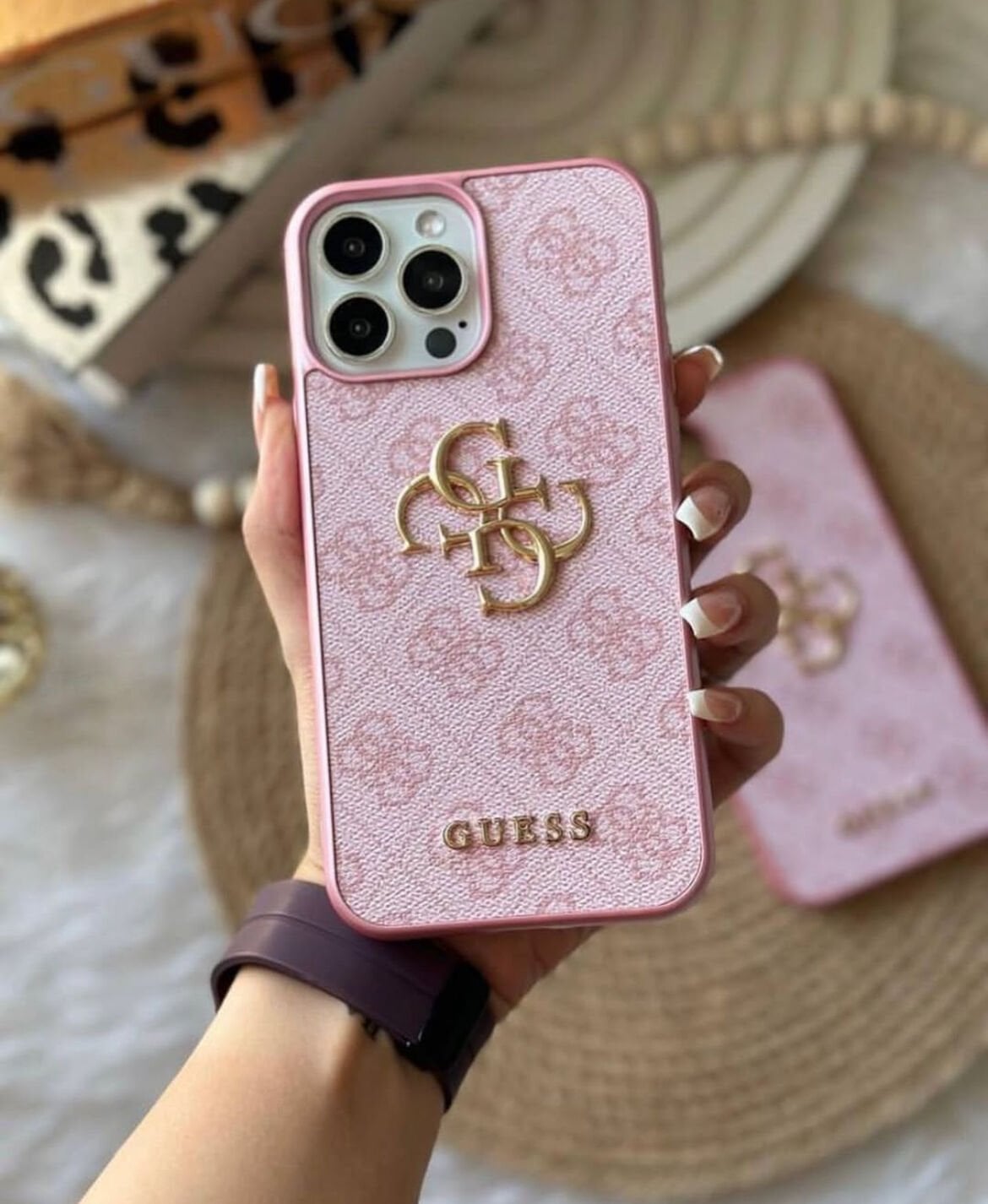 iPhone Guess Lansman Deri Kılıf - Pembe